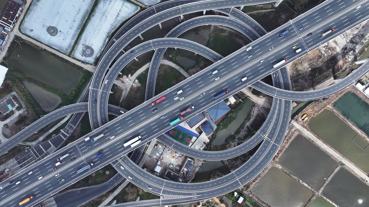 Indonesia highways and transportation infrastructure